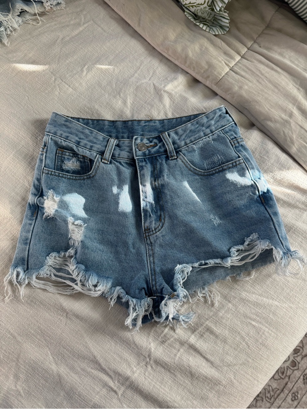 SHEIN Light Blue Distressed High-Waist Denim Shorts